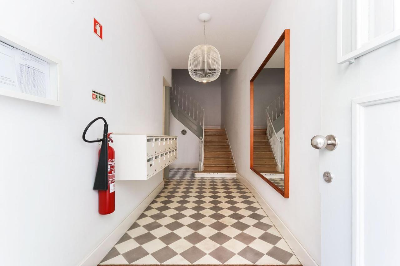 Alfama Deluxe By Homing Apartment Lisbon Luaran gambar